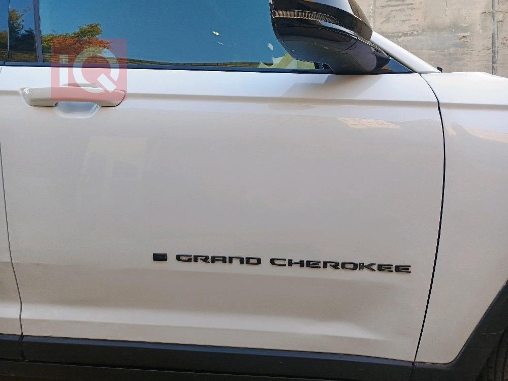 جيب جراند شيروكي